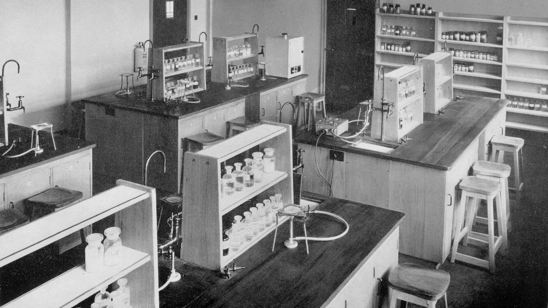 Historic black and white photo of Ewell County Technical College science lab