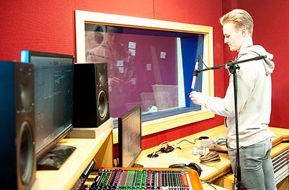 Media and Music Technology: Level 1 Extended Certificate