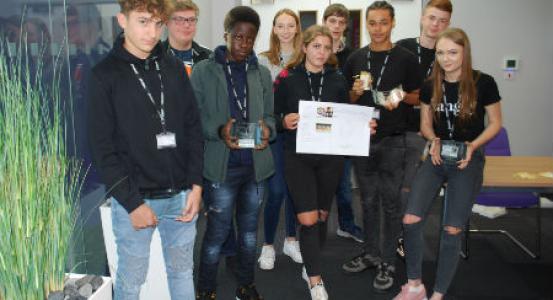 Business students pitch their own perfume after fragrance workshop